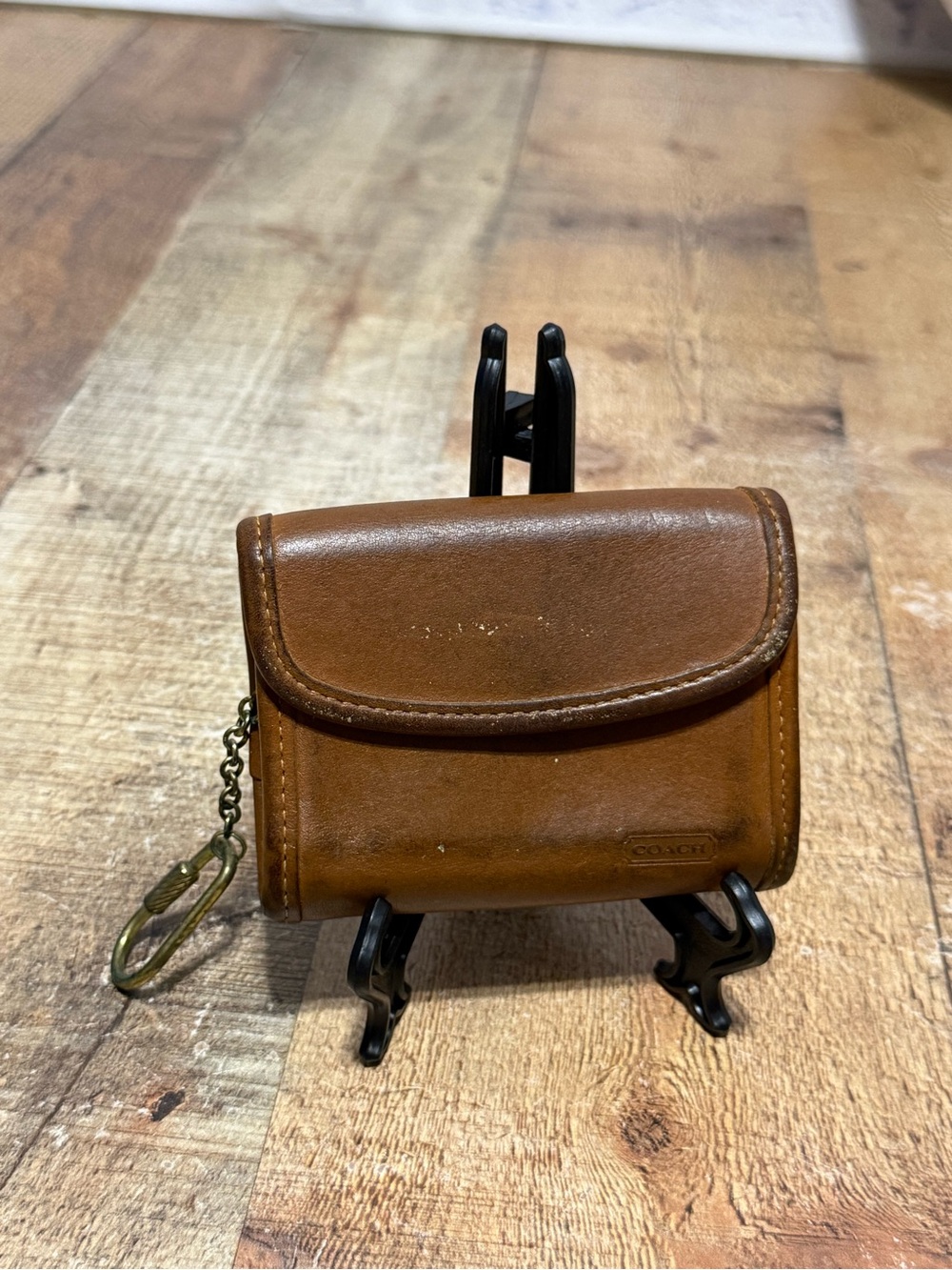 VINTAGE Coach 90’s Wallet w/ Keychain Clip, Zip Coin Card Slots British Tan